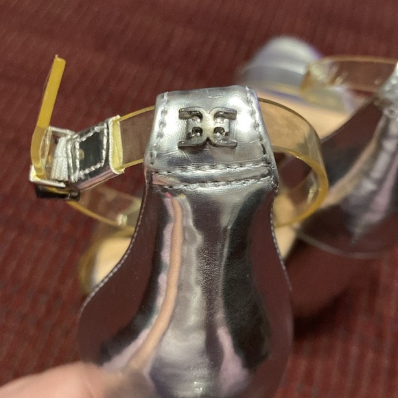 SAM‎ EDELMAN “YARO” SILVER BLOCK HEELS W/CLEAR STRAPS - Picture 7 of 15